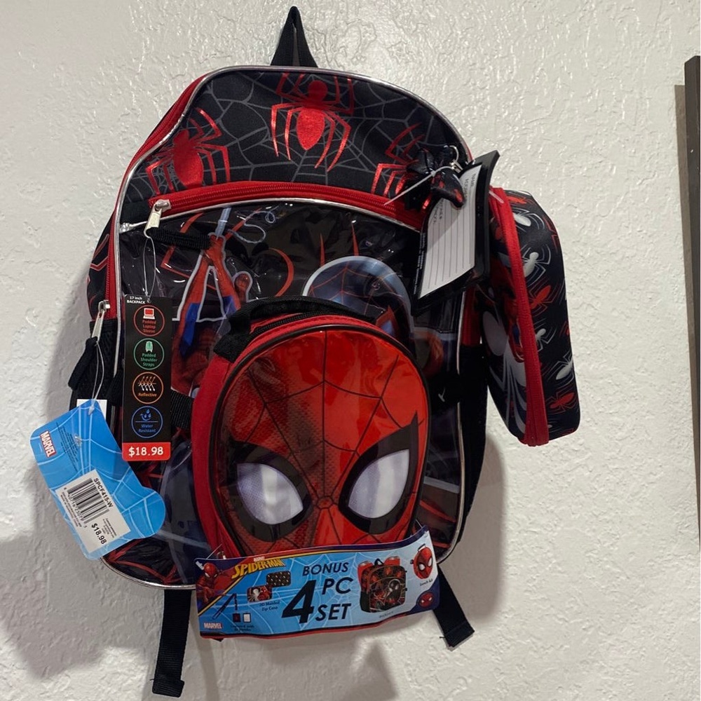 Spider-man Backpack Set - Picture 2 of 3